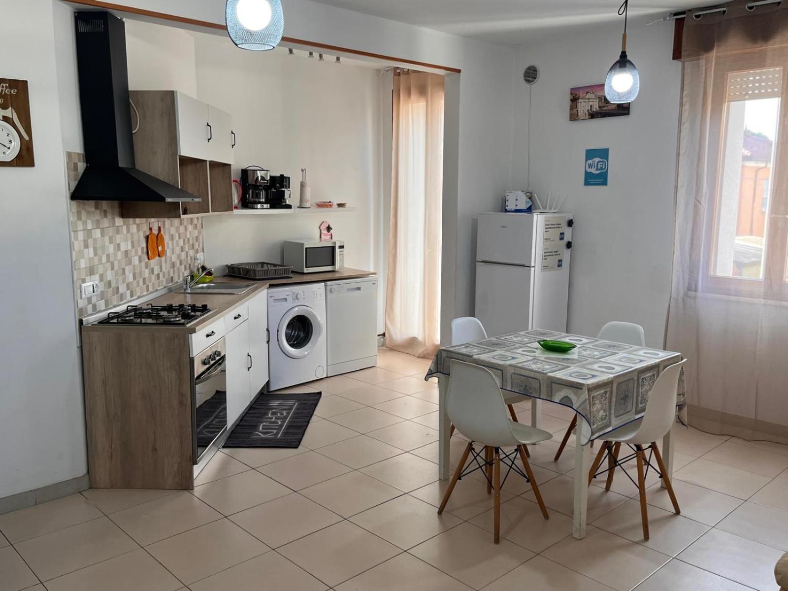 Good House- Ampio Appartamento Vicino Al Mare Rimini Exteriör bild